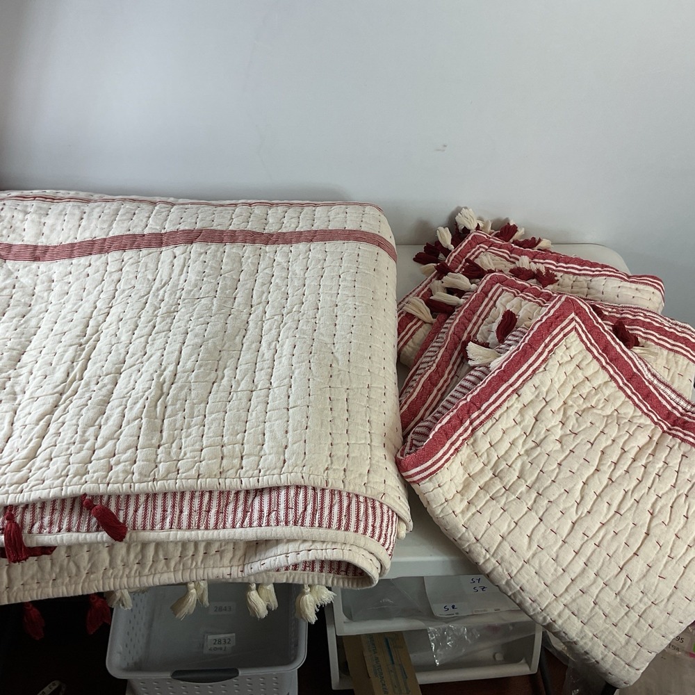Pottery Barn Nellie Pick Stitch Red & Cream Reversible King Quilt & 3 Euro Shams